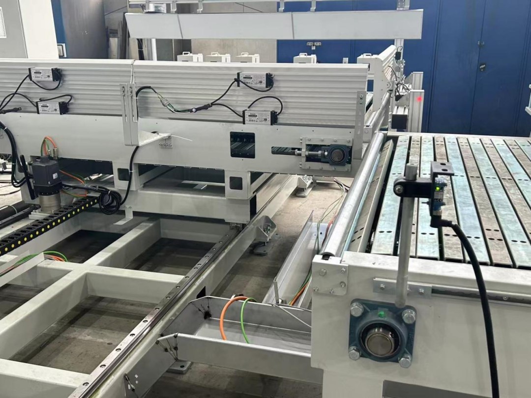 小革新大成效——光伏玻璃全自動包裝線升級解鎖降本增效新密碼